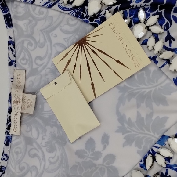 Boston Proper Blue White Floral Print Top V-Neckline Long Sleeve Embellishments - Picture 8 of 9